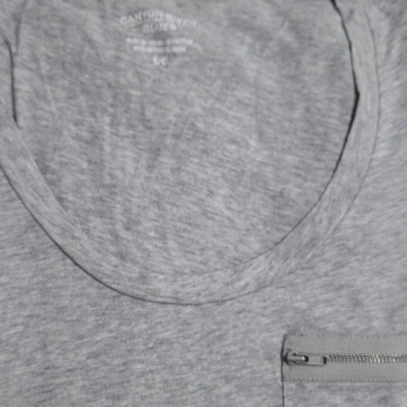 Light Gray Tee with Pocket - Picture 3 of 3